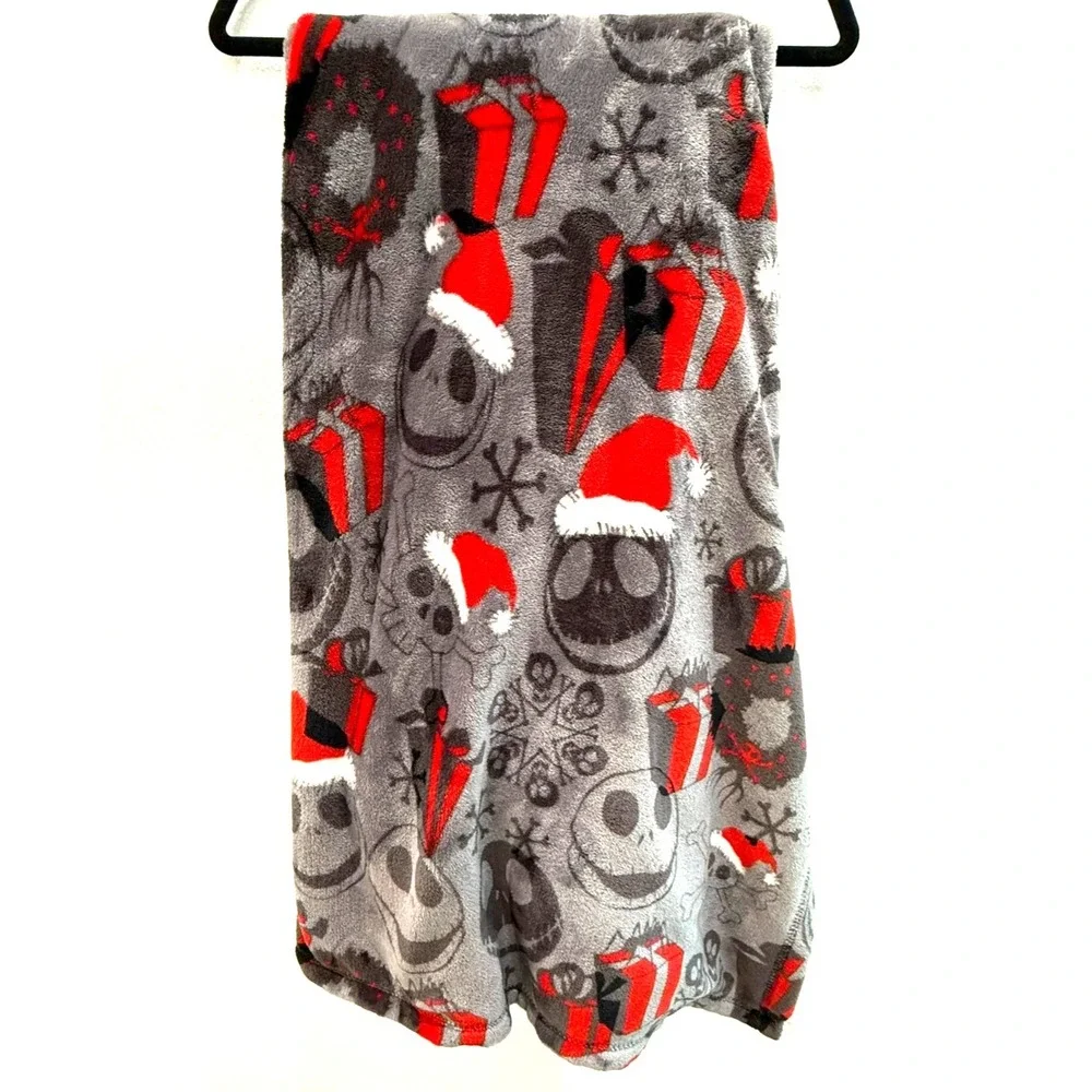 Disney Nightmare Before Christmas Holiday Faux Fur‎ Throw Blanket Grey Black Red